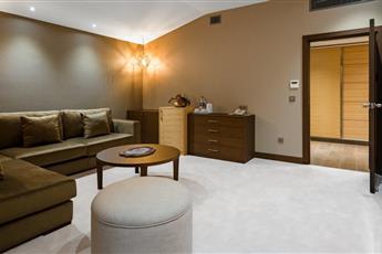 Papillon Belvil Holiday Village