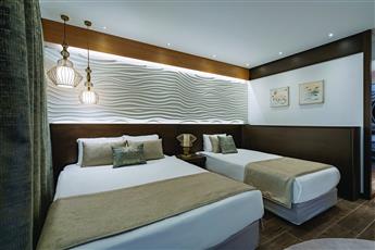 Papillon Belvil Holiday Village