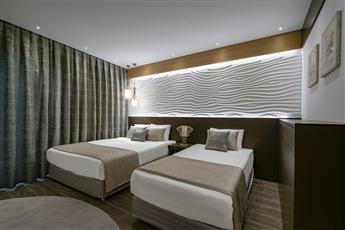 Papillon Belvil Holiday Village