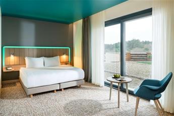 Park Inn by Radisson Istanbul Airport Odayeri 4*