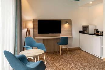 Park Inn by Radisson Istanbul Airport Odayeri 4*