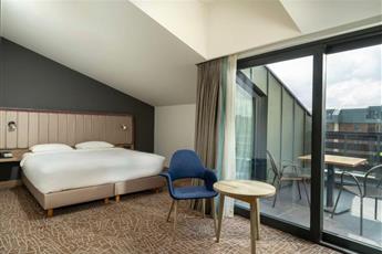 Park Inn by Radisson Istanbul Airport Odayeri 4*