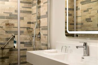 Park Inn by Radisson Istanbul Airport Odayeri 4*