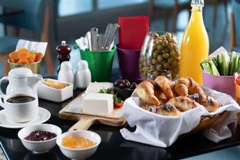 Park Inn by Radisson Istanbul Airport Odayeri 4*
