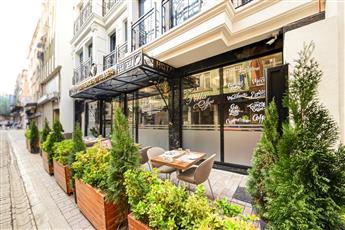 Pell Palace Hotel & Spa