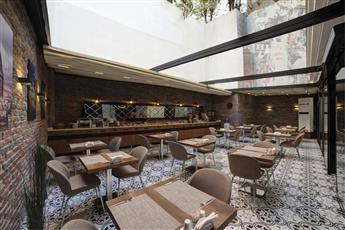 Pell Palace Hotel & Spa