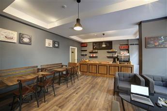 Pell Palace Hotel & Spa