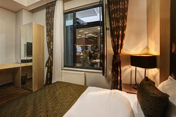 Pell Palace Hotel & Spa