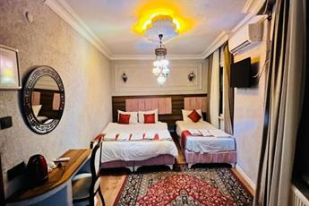 Pembe Kosk Old City Center 3*