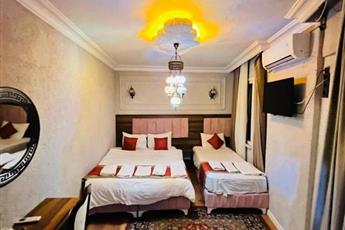 Pembe Kosk Old City Center 3*