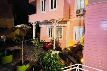 Pembe Kosk Old City Center 3*