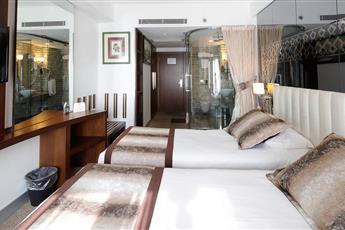 Pera Center Hotel 4*