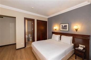 Pera Rose Hotel