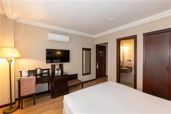 Pera Rose Hotel