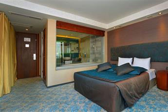 Pera Tulip Hotel 4*