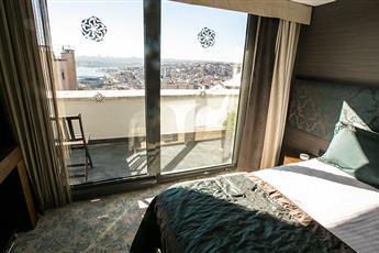 Pera Tulip Hotel