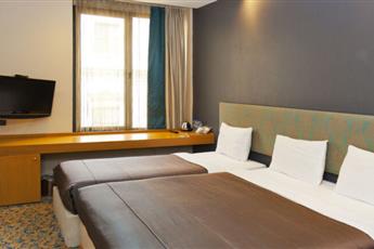 Pera Tulip Hotel
