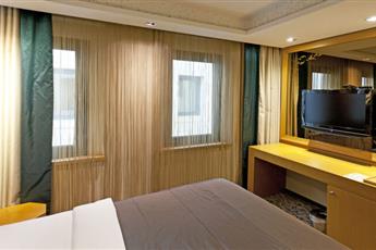 Pera Tulip Hotel