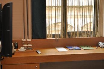Pera Tulip Hotel