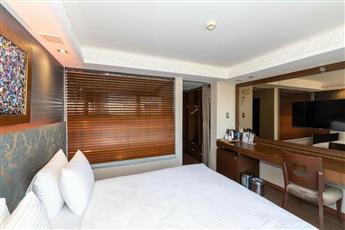 Pera Tulip Hotel