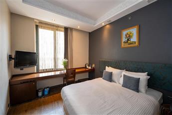 Pera Tulip Hotel