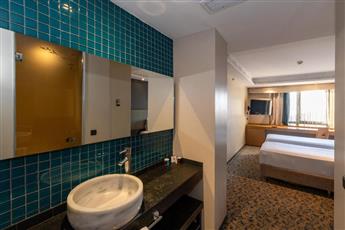 Pera Tulip Hotel