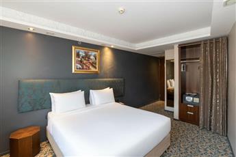 Pera Tulip Hotel