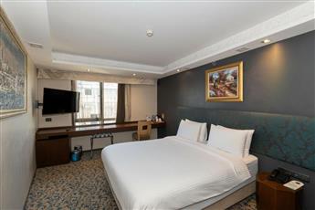 Pera Tulip Hotel