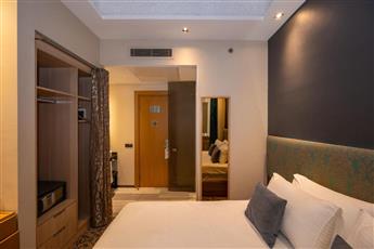 Pera Tulip Hotel