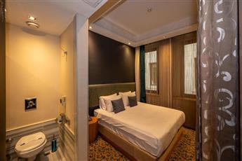 Pera Tulip Hotel