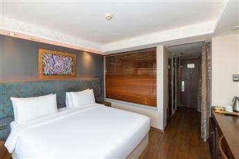 Pera Tulip Hotel
