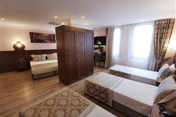 Perapolis Hotel 3*