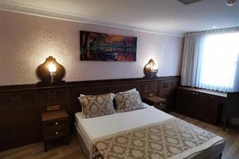 Perapolis Hotel 3*