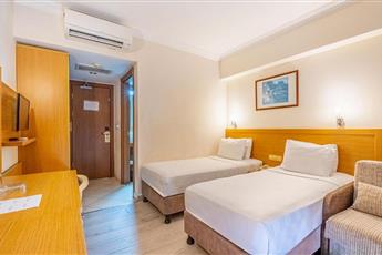 Perdikia Beach Hotel