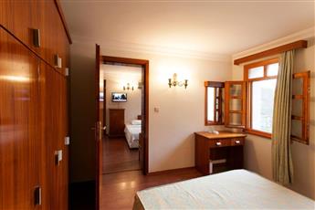 Perdikia Beach Hotel
