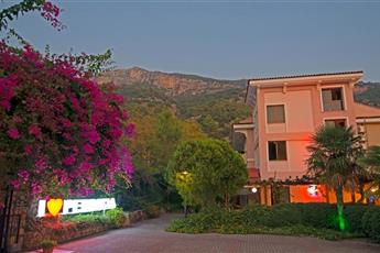 Perdikia Beach Hotel