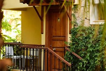 Perdikia Hill Hotels & Villas 4*