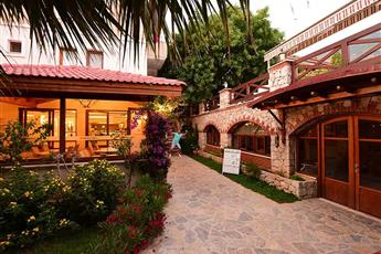 Perdikia Hill Hotels & Villas 4*