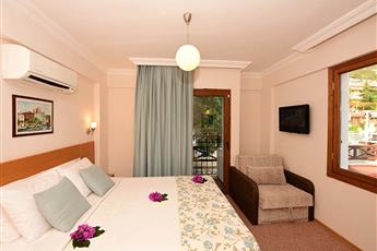Perdikia Hill Hotels & Villas 4*