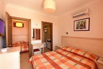 Perdikia Hill Hotels & Villas 4*
