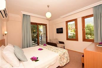 Perdikia Hill Hotels & Villas 4*
