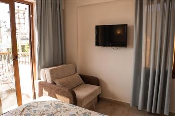 Perdikia Hill Hotels & Villas