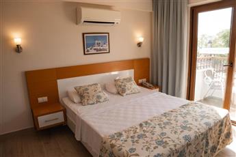 Perdikia Hill Hotels & Villas