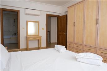 Perdikia Hill Hotels & Villas