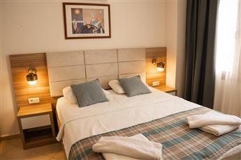 Perdikia Hill Hotels & Villas