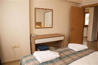 Perdikia Hill Hotels & Villas