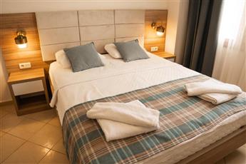 Perdikia Hill Hotels & Villas