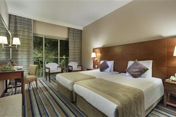 Pine Bay Holiday Resort 5*