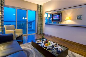 Pine Bay Holiday Resort 5*