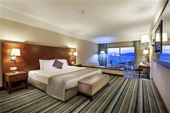 Pine Bay Holiday Resort 5*